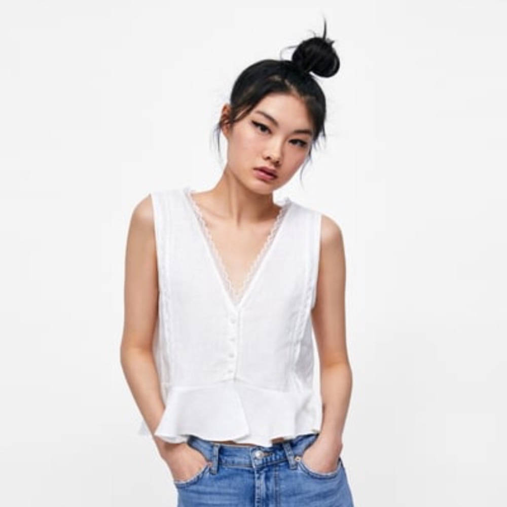 Linen buttoned top from Zara